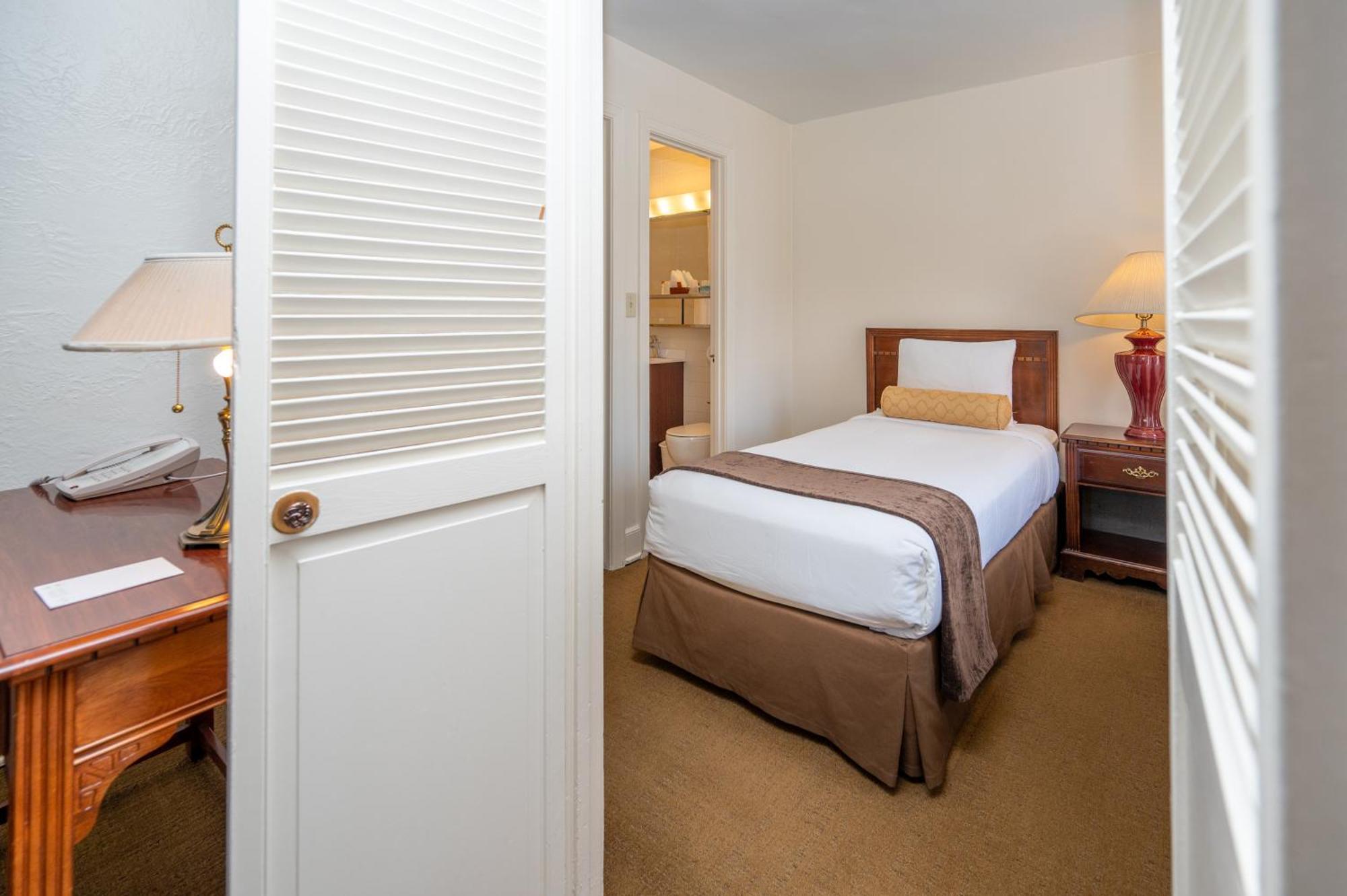 The Baroness Hotel ซีแอตเทิล ภายนอก รูปภาพ